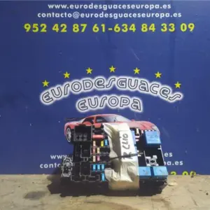 CAJA FUSIBLES/RELE