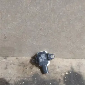 SENSOR AIRBAG LATERAL DEL. IZDO.
