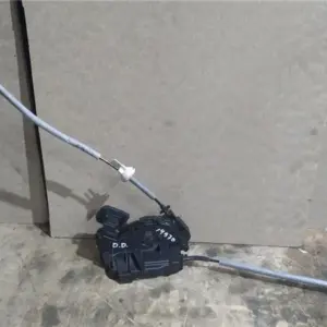 CERRADURA PUERTA DEL. DCHA.