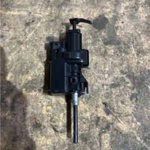 TAPA EXTERIOR COMBUSTIBLE
