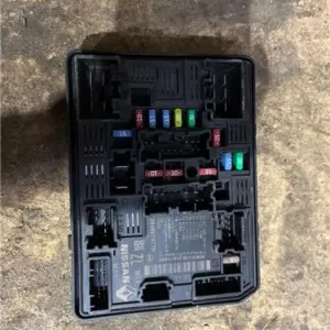 CAJA FUSIBLES/RELE