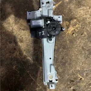 ELEVALUNAS ELECTRICO TRA. IZDO.