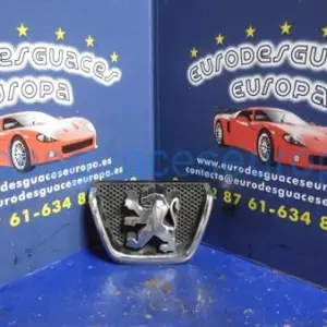EMBLEMA RECUBRIMIENTO MOTOR