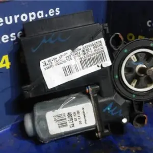 ELEVALUNAS ELECTRICO DEL. DCHO.
