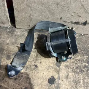 CINTURON SEGURIDAD TRA. IZDO.