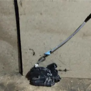 CERRADURA PUERTA DEL. IZDA.