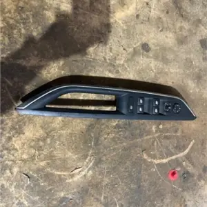 MANDO ELEVALUNAS DEL. IZDO.