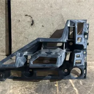 SOPORTE IZDO. PARAGOLPES TRA.