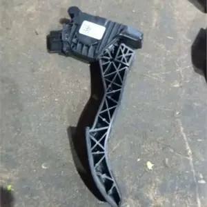 PEDAL ACELERADOR